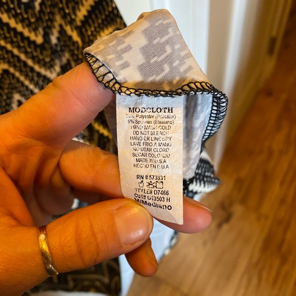 Modcloth Gilli black and cream two toned dress - Picture 4 of 4